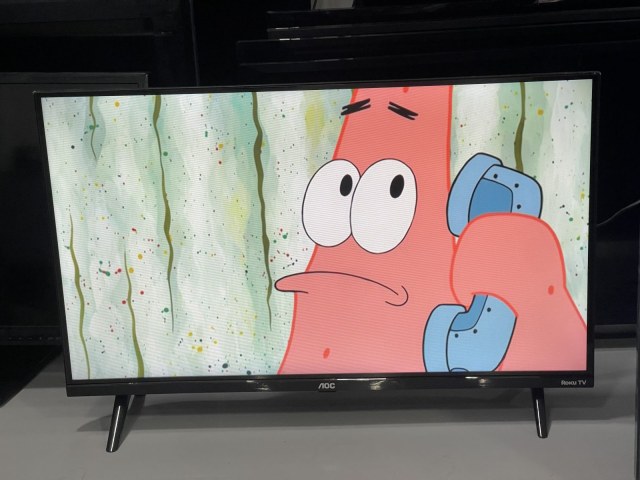 Tv Aoc Roku Smart (Borda Infinita) — foto 2