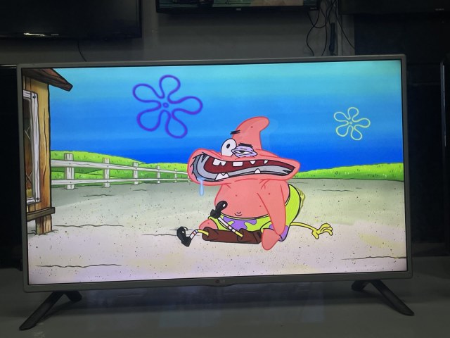 Tv LG Smart (Só YouTube) — foto 4