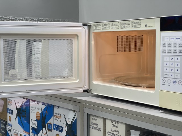 Microondas GE 32 litros — foto 4