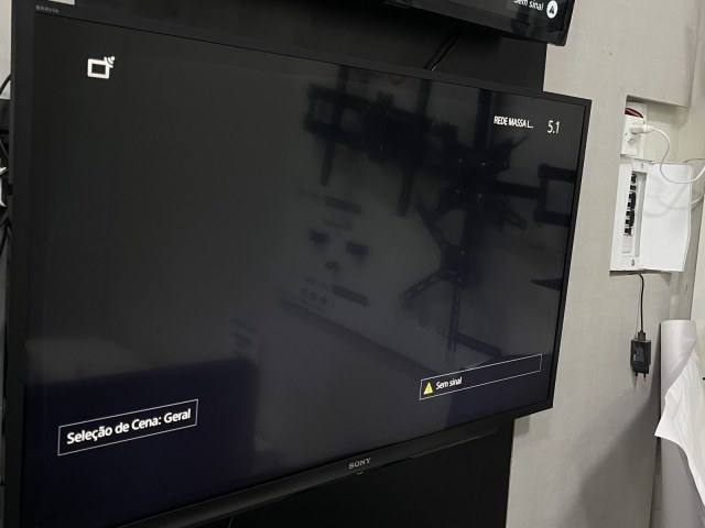 Tv Sony smart  (com detalhe) — foto 5