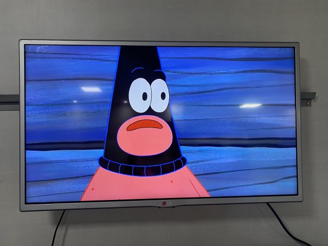 Tv LG Smart (só youtube) — foto 2